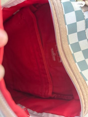 תיק של SPRAYGROUND גמיש במחיר