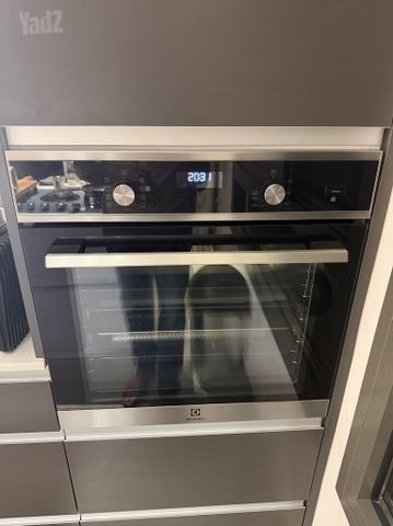 תנור Electrolux דגם EOH6437X