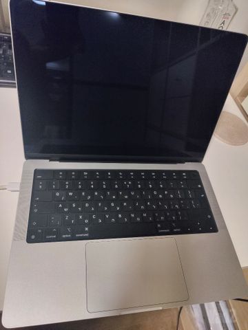 MacBook pro m2