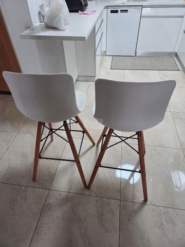 כסאות לאי