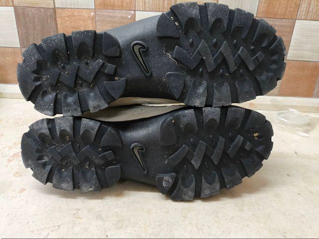Nike Lahar Low shoes–נעלי נשים