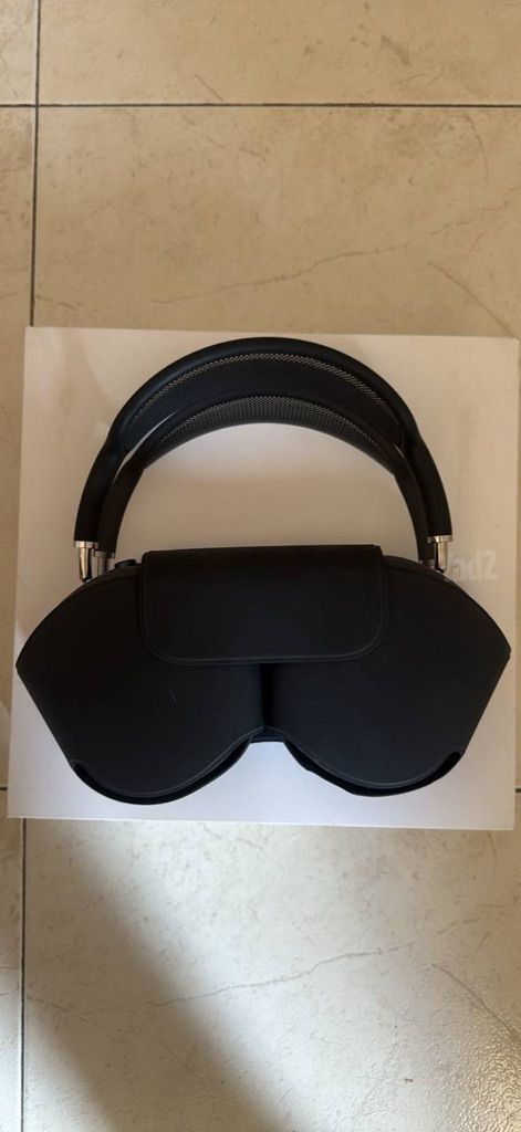AirPods Max