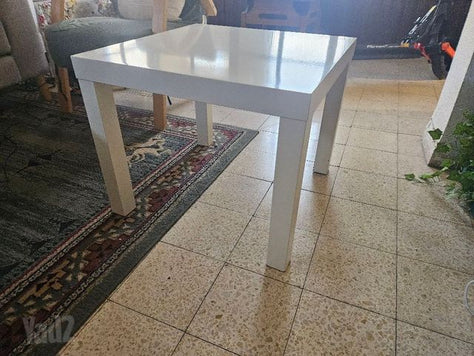 שולחן איקאה