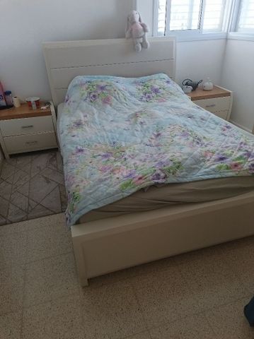 מיטה זוגית מעץ