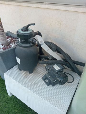 משאבה לבריכה