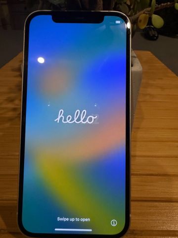 אייפון 12 לבן 128gb