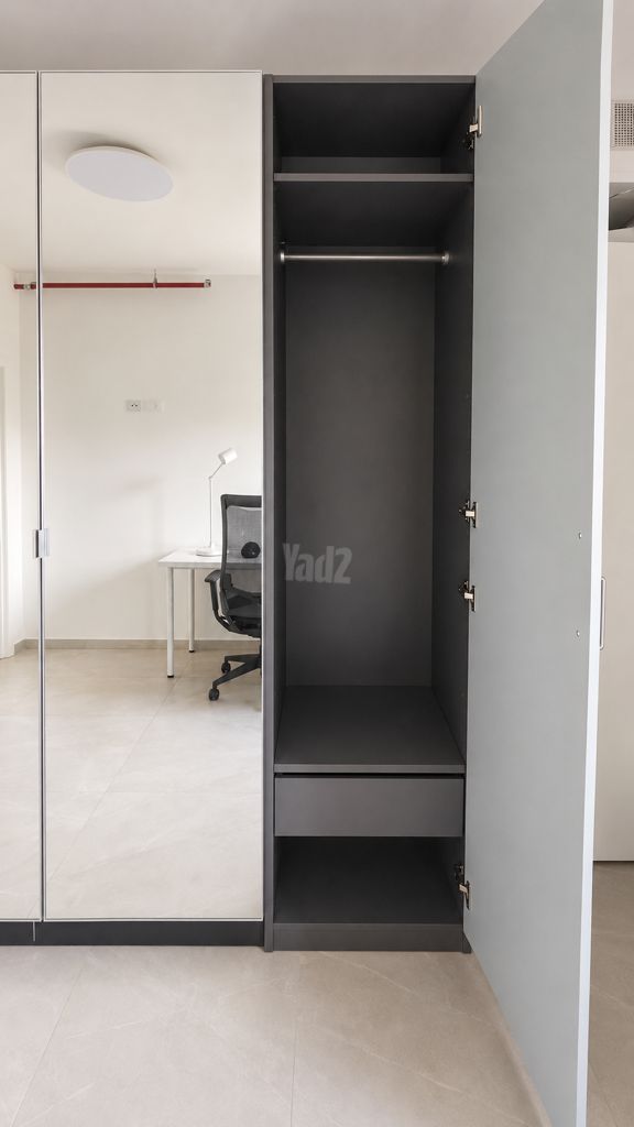ארון בגדים