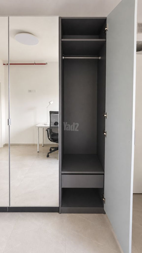 ארון בגדים