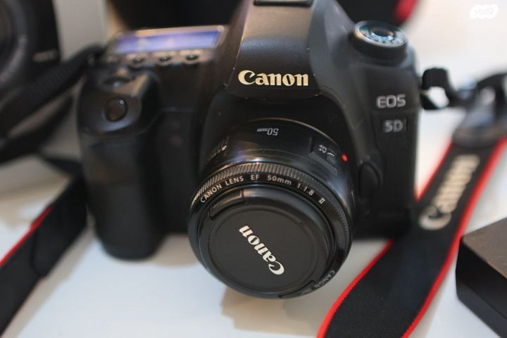 מצלמה Canon 5D Mark II