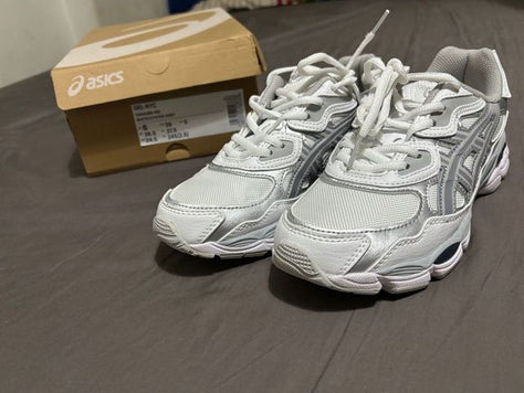 נעלי ASICS GEL-NYC
