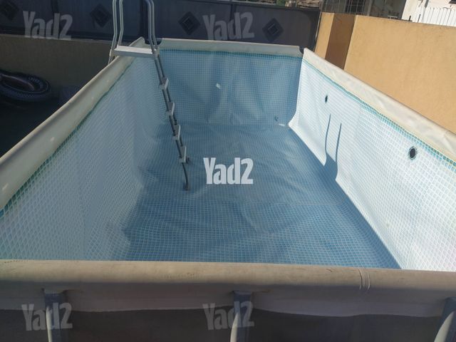 בריכת Intex