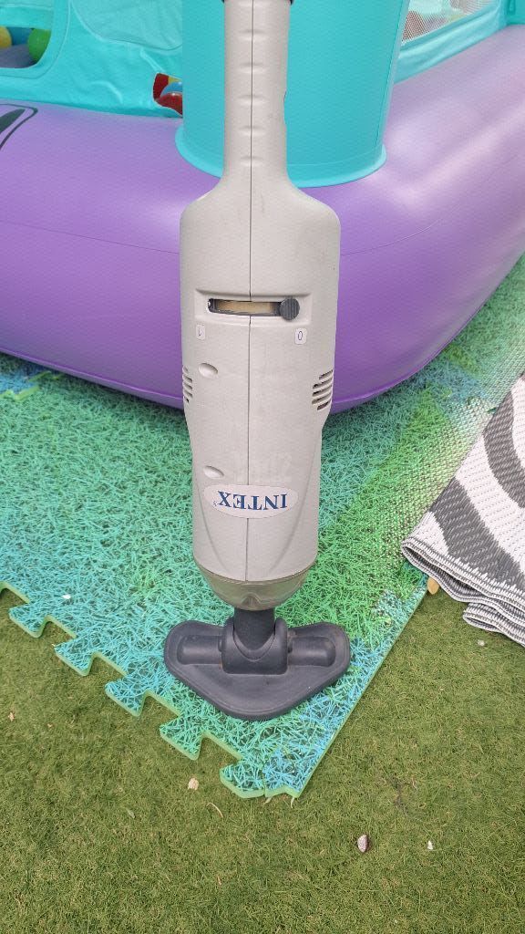 שואב לבריכה