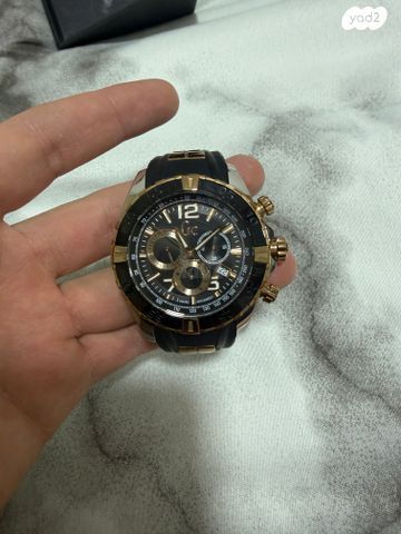שעון Guess