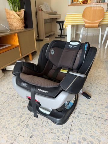 כיסא בטיחות Graco Extend2Fit