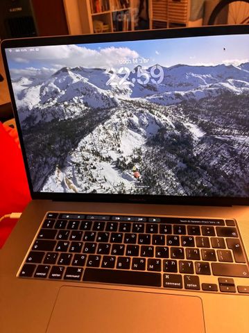 מחשב MacBook Pro מסך 16 אינצ׳