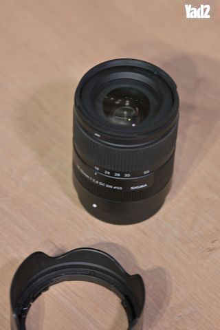 עדשת לפוג'י  sigma 18-50