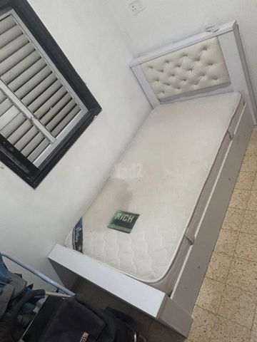 מיטת יחיד