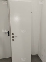 דלת פנדור לבנה
