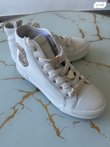 נעלי Guess