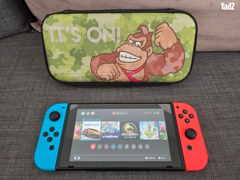Nintendo switch 1 + 4 משחקים