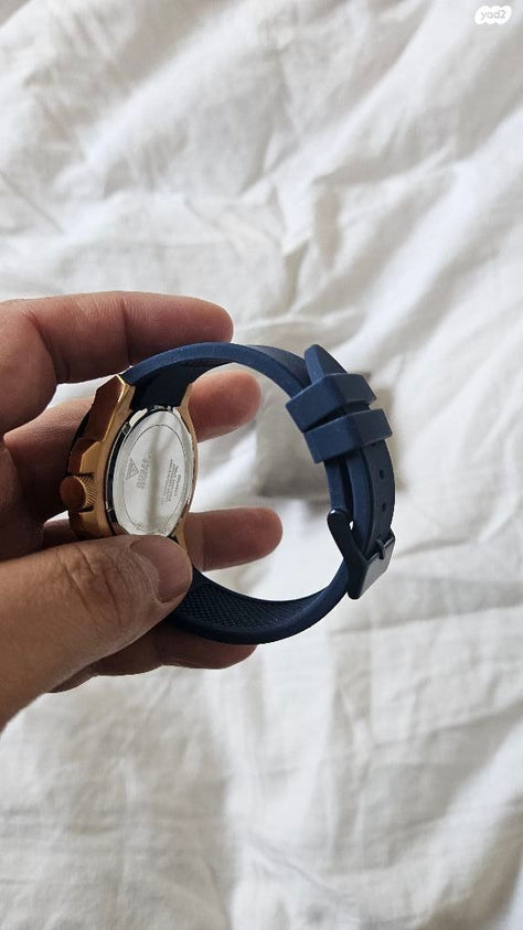 שעון יד GUESS