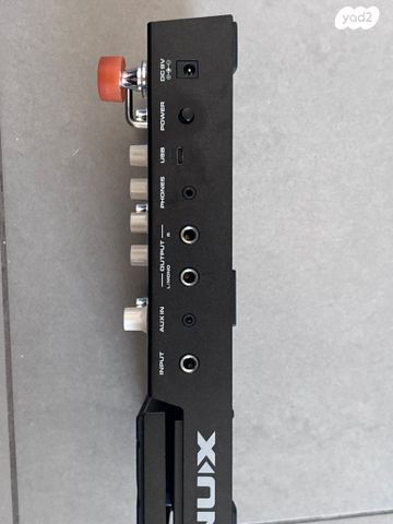 למכירה: מולטי אפקט NUX MG-400