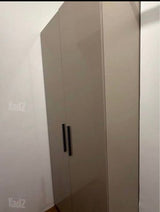 ארון שתי דלתות