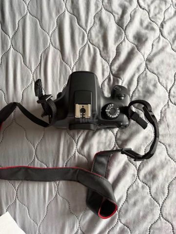 מצלמת canon eos 4000d חדשה