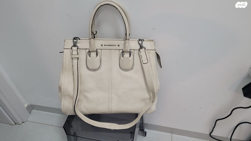 תיק GIVENCHY