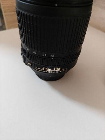 עדשה NIKON 18-105 mm3.5-5.6