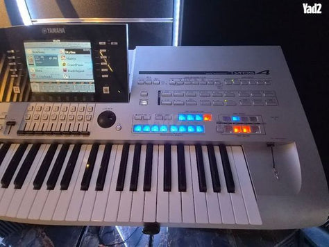 טיירוס 4  Yamaha Tyros 4