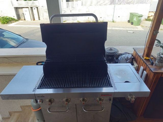 גריל גז  Char-Broil