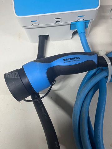 מטען  לרכב חשמלי חד ותלת פאזי