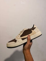 J1 low Travis scott