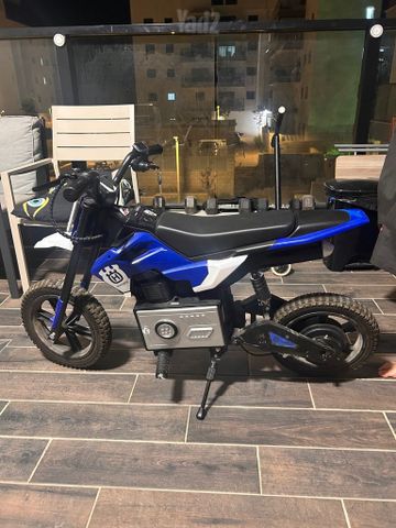 אופנוע לשמאלי