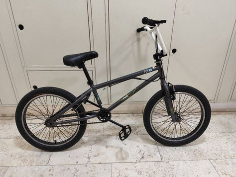 אופני BMX מבית Mongoose
