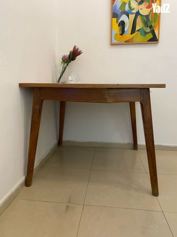 שולחן אוכל