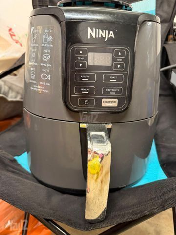 Ninja Air Fryer AF100