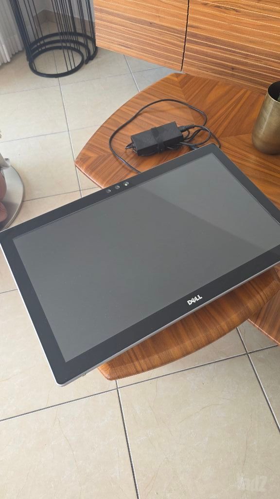 מחשב Dell Inspiron 7459