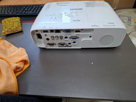 מקרן Epson Eb-x49