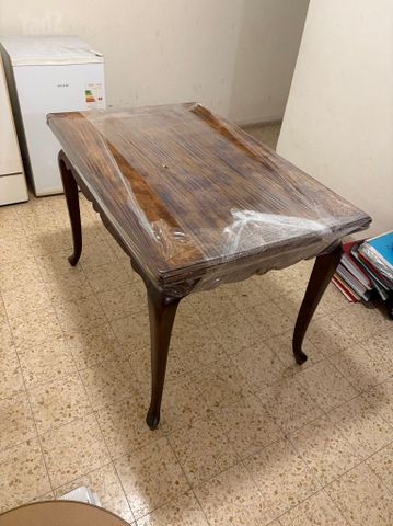 שולחן וינטג׳