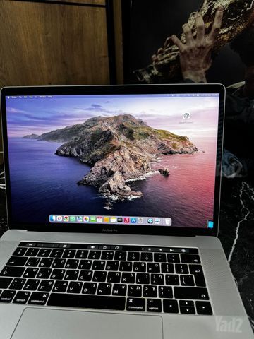 MacBook Pro 15 2017 16GB 512GB