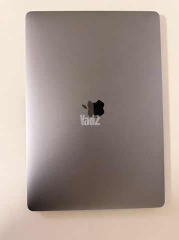 Macbook Pro 15'' with TouchBar