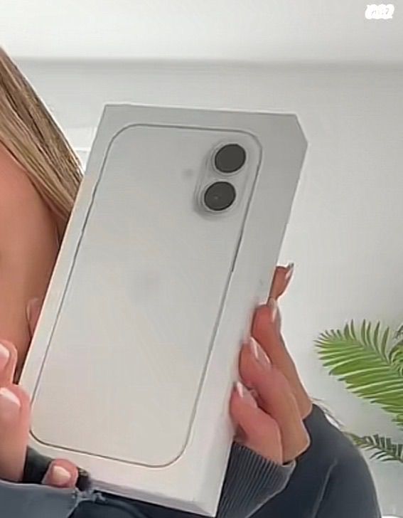 iPhone 17