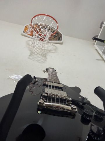 גיטרה חשמלית epiphone