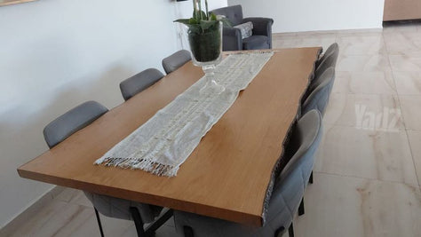שולחן מעץ מלא