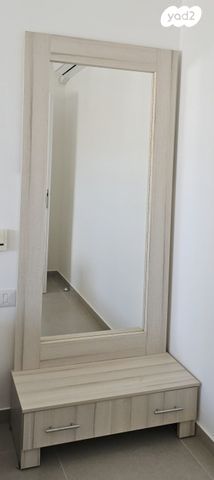 שידת מגירה + מראה