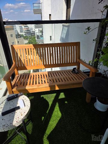 ספסל עץ מלא