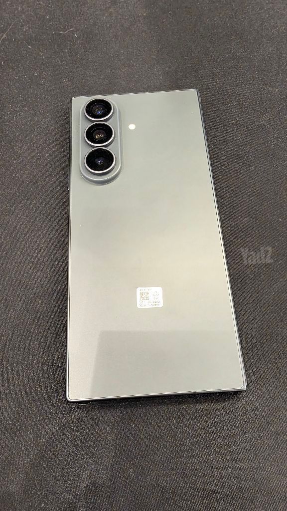 Samsung z 8 fold ultra 256