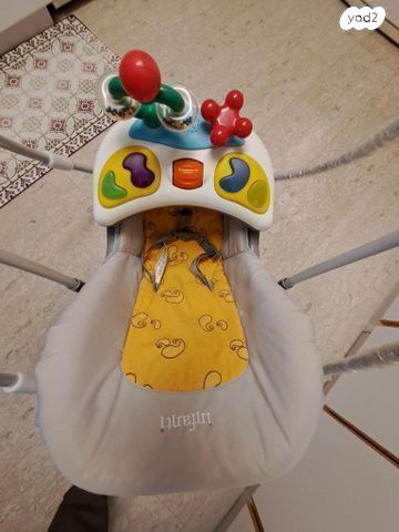 נדנדה לתינוק